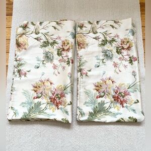 Vintage Ralph Lauren Wentworth Pair of Standard Pillow Shams